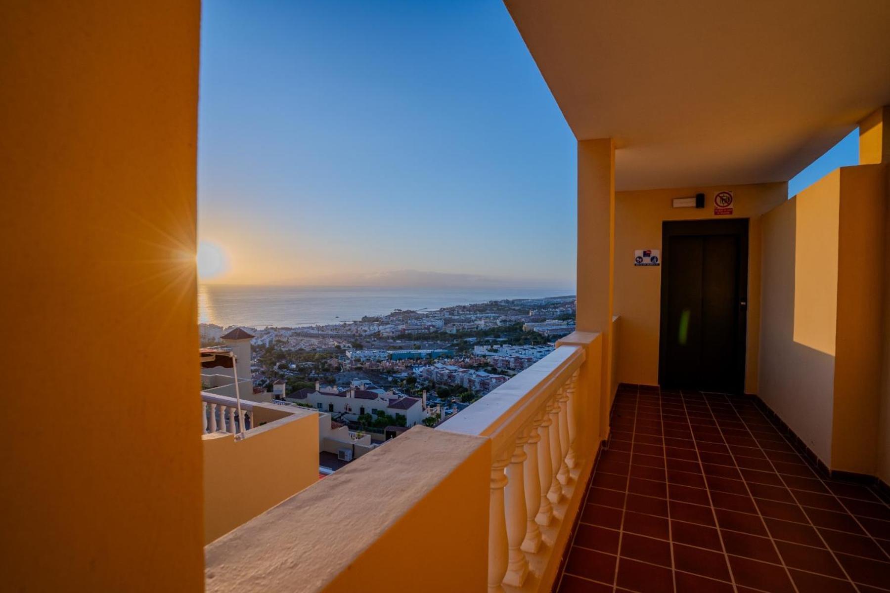 Penthouse With Ocean Views - Torviscas Apartment Costa Adeje  Ngoại thất bức ảnh